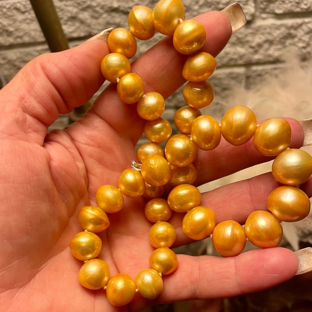 Authentic deep golden south sea pearl necklace - Picture 4 of 16